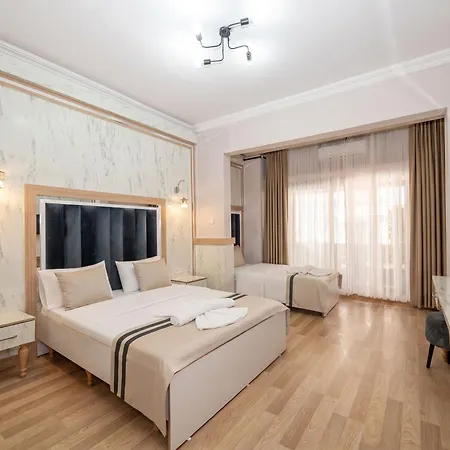 Gala Hotel *