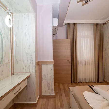 Hotel Gala *